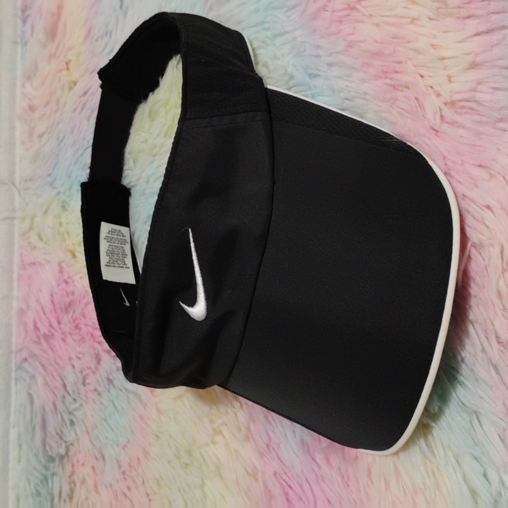 Nike DRI Fit Tennis Golf Sports Visor Hat Like New Condition
